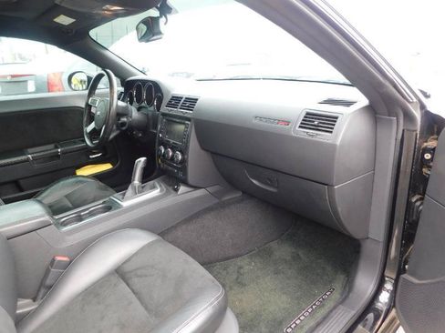 Used 2009 Dodge Challenger SRT8 w/ SRT Option Group II RWD image 30