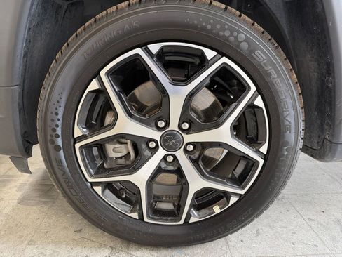 Used 2025 Jeep Compass Limited image 30