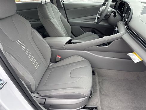 New 2026 Hyundai Elantra Blue image 13