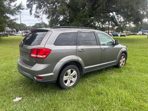 Used 2012 Dodge Journey SXT w/ Flexible Seating Group FWD image 13