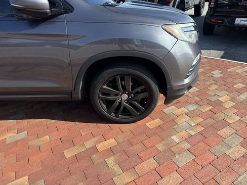 Used 2017 Honda Pilot Touring image 17