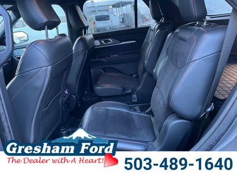 Certified 2025 Ford Explorer ST image 23