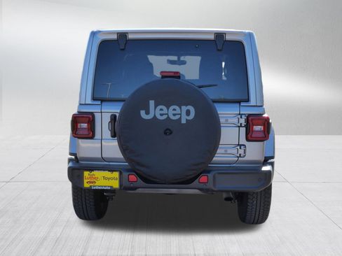 Used 2021 Jeep Wrangler Unlimited Sahara AWD/4WD image 6