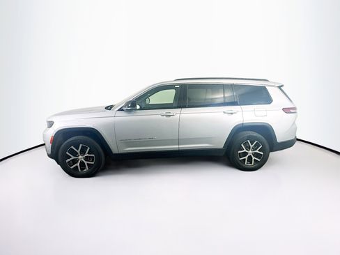 Used 2024 Jeep Grand Cherokee L Limited w/ Luxury Tech Group II image 4