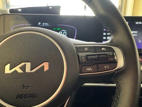 Used 2023 Kia Sportage EX AWD/4WD image 21