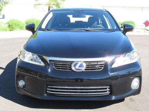 Used 2013 Lexus CT 200h image 3