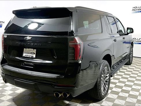 Used 2025 Chevrolet Suburban Z71 AWD/4WD image 9
