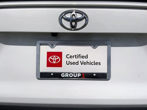 Used 2024 Toyota RAV4 XLE w/ Convenience Package FWD image 10