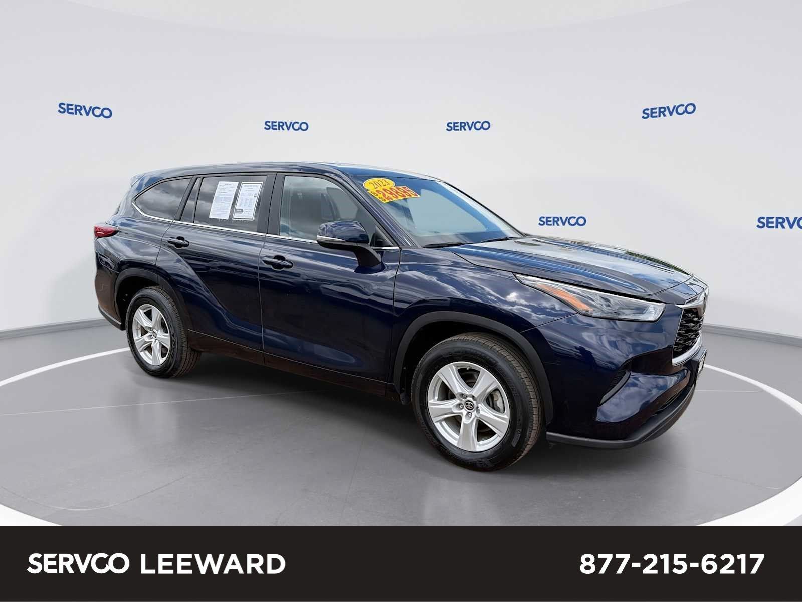 Used 2023 Toyota Highlander L FWD image 1
