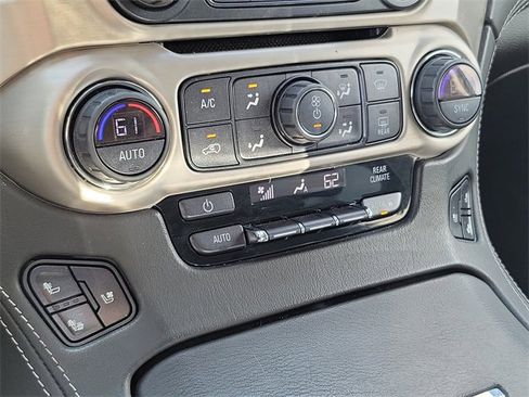 Used 2019 GMC Yukon Denali w/ Denali Ultimate Package image 28