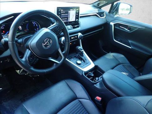Used 2019 Toyota RAV4 XSE w/ XSE Weather Package AWD/4WD image 11