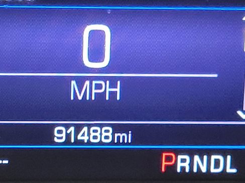 Used 2023 Chevrolet Equinox LT image 3