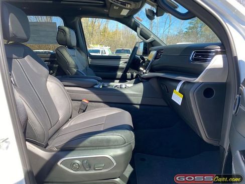 New 2026 Jeep Grand Wagoneer Limited AWD/4WD image 6