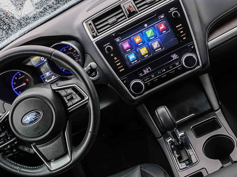 Used 2018 Subaru Outback 3.6R Limited image 19