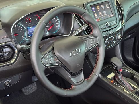 Used 2024 Chevrolet Equinox RS w/ LPO, Floor Liner Package FWD image 21