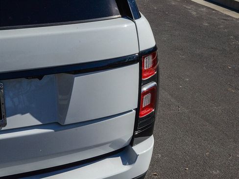 Used 2019 Land Rover Range Rover HSE image 16