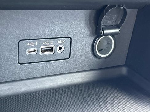 Used 2022 Nissan Sentra SV FWD image 32