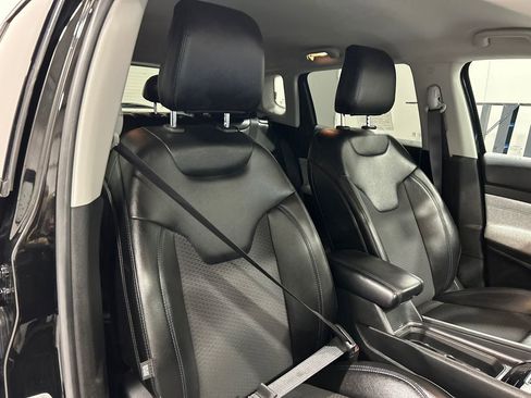 Used 2022 Jeep Compass Latitude image 33