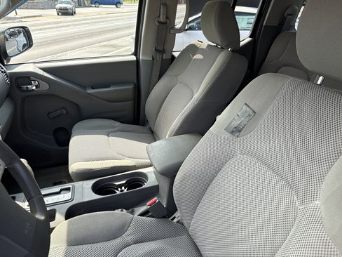 Used 2018 Nissan Frontier S AWD/4WD image 12