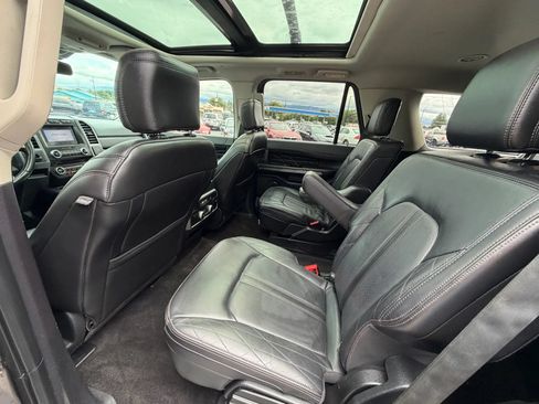 Used 2018 Ford Expedition Platinum AWD/4WD image 20