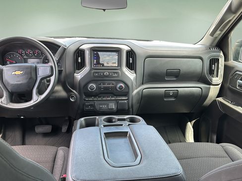 Used 2024 Chevrolet Silverado 1500 Custom RWD image 9