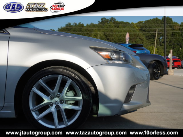 Used 2015 Lexus CT 200h w/ Navigation Package FWD image 11