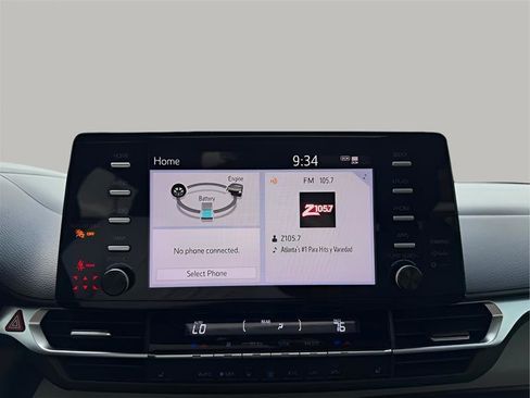 Used 2021 Toyota Sienna XLE FWD image 54