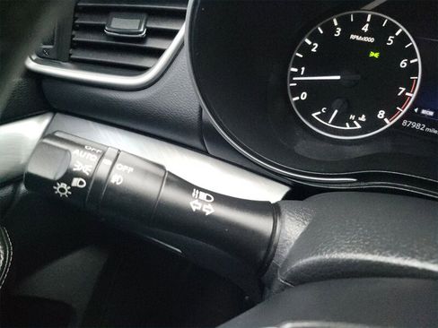 Used 2016 Nissan Maxima 3.5 SV image 17