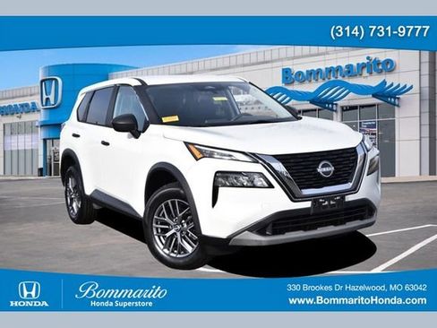 Used 2023 Nissan Rogue S image 1