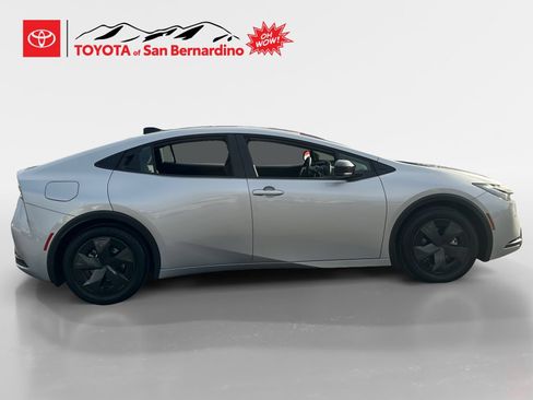 Certified 2026 Toyota Prius Plug-In Hybrid FWD image 6
