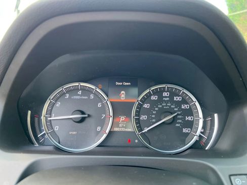 Used 2020 Acura TLX image 18