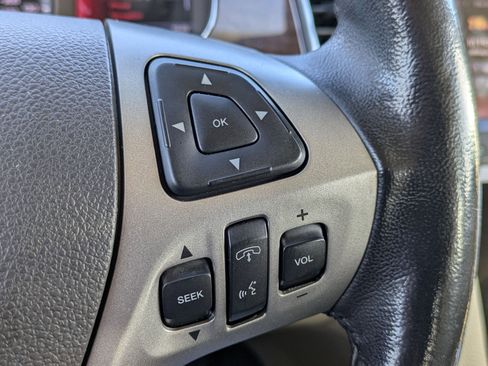 Used 2013 Ford Taurus Limited image 17