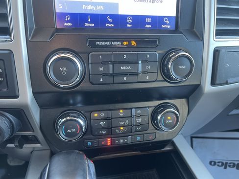 Used 2020 Ford F150 Lariat image 24