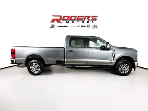 Used 2025 Ford F350 Lariat w/ Camper Package image 9