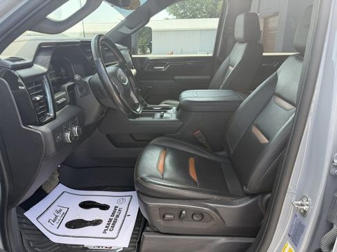Used 2024 GMC Sierra 2500 AT4 w/ AT4 Premium Plus Package AWD/4WD image 15