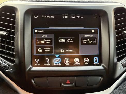 Used 2014 Jeep Cherokee Limited AWD/4WD image 38