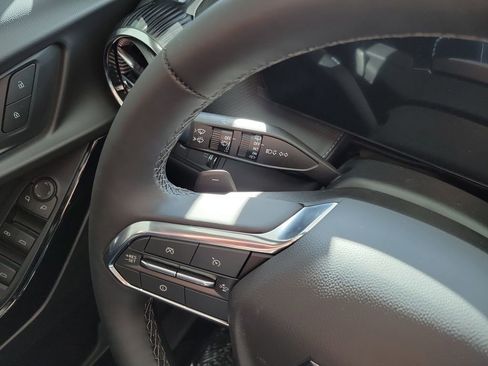 New 2026 Chevrolet Equinox LT w/ Safety and Technology Package FWD image 22