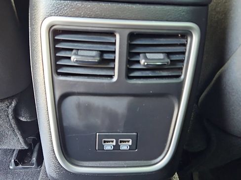 Used 2020 Dodge Charger SXT AWD/4WD image 26