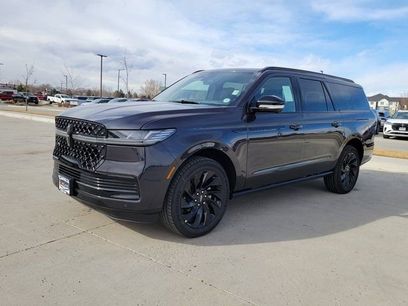 New 2026 Lincoln Navigator L Reserve w/ Jet Appearance Package