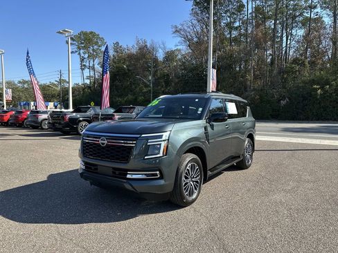 Used 2026 Nissan Armada SL image 12