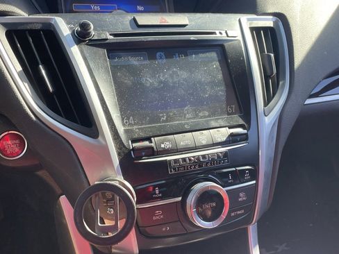 Used 2015 Acura TLX V6 image 7