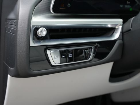 Certified 2024 Cadillac Lyriq Luxury RWD image 17