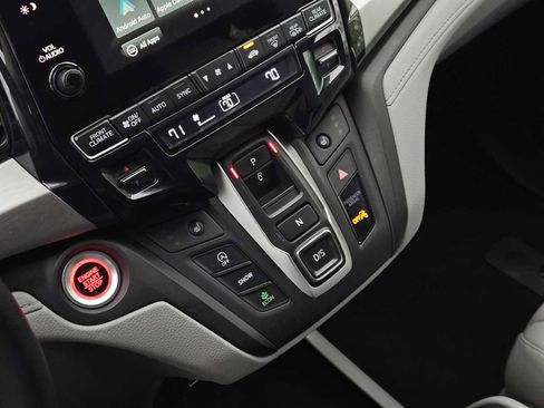 Used 2023 Honda Odyssey EX-L image 19