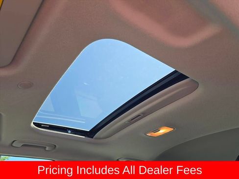 Certified 2025 Hyundai Venue SEL FWD image 13