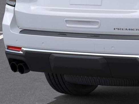 New 2026 Chevrolet Suburban Premier image 14