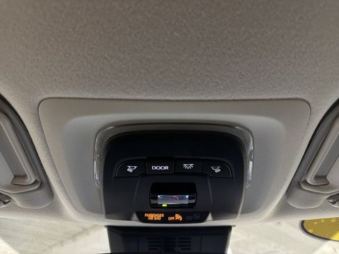 Used 2026 Toyota Corolla LE FWD image 34