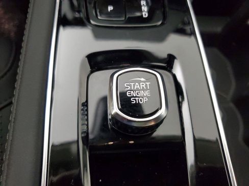 Used 2025 Volvo XC90 B6 Plus w/ Protection Package Premier AWD/4WD image 34