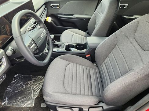 New 2025 Kia K4 EX image 9