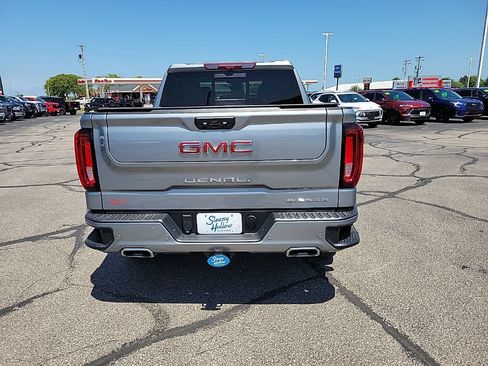 Used 2024 GMC Sierra 1500 Denali w/ Technology Package AWD/4WD image 6