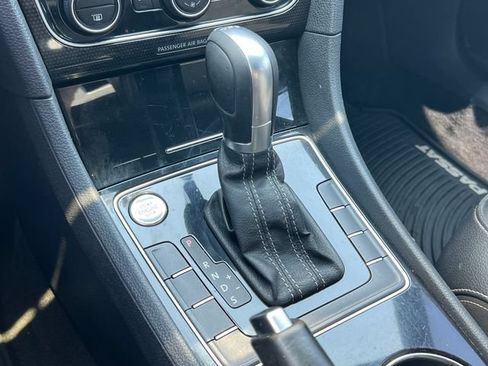 Used 2018 Volkswagen Passat 3.6 FWD image 26